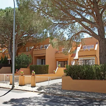 Casa Adosada En Platja De Pals By Apartaments Golf Room photo